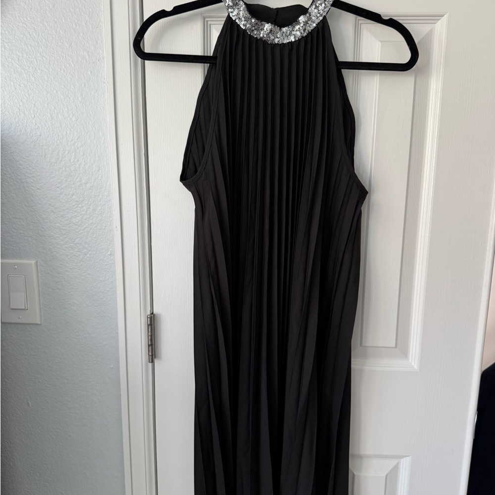 Elegant Black Pleated Dress